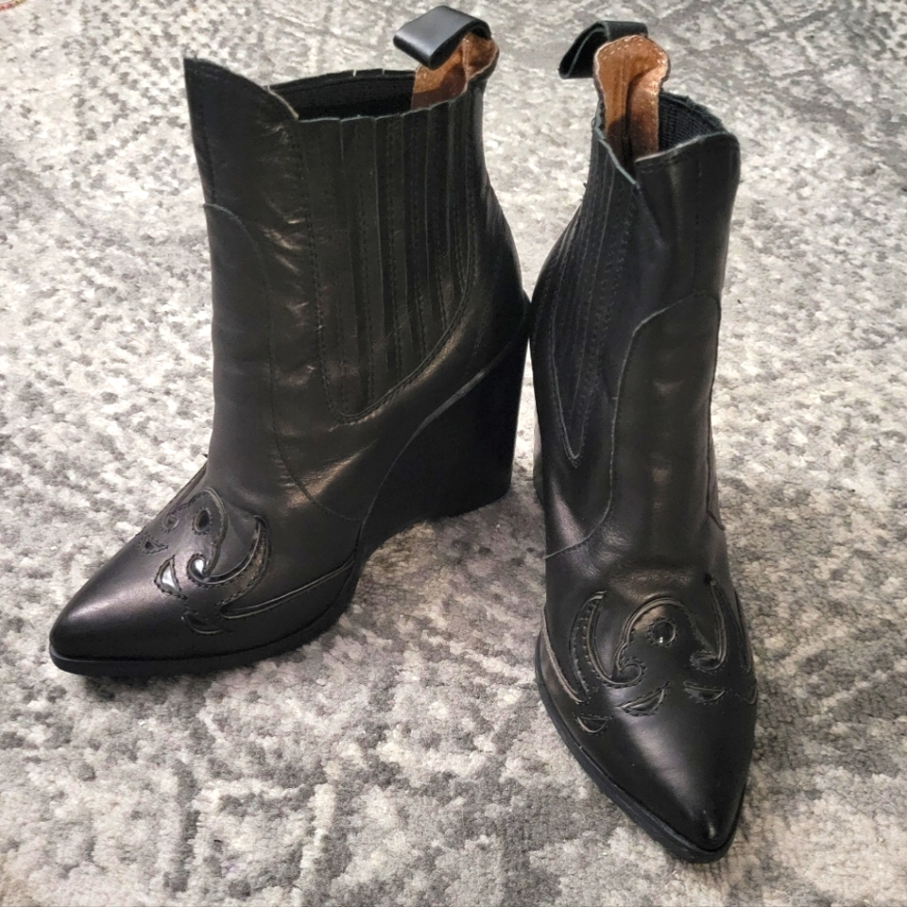 Jeffrey Campbell Black Ankle Boots